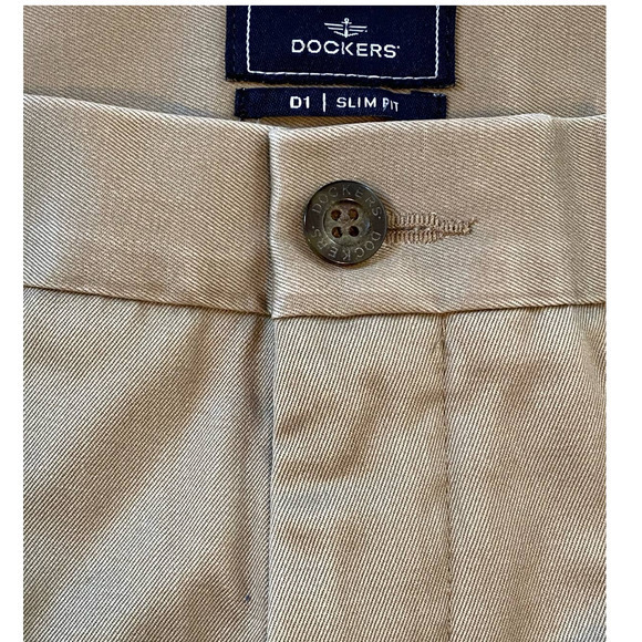 Dockers Khaki Tan‎ Pants D1 Slim Fit Slant Pockets Straight Leg 38x29 EUC - Picture 3 of 10